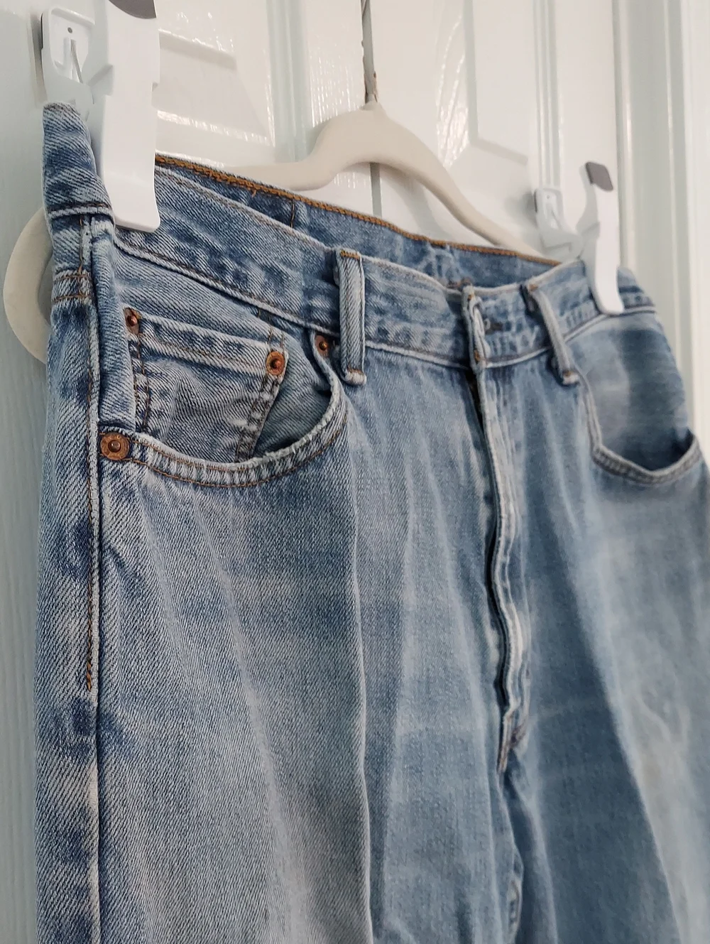 550 Levis, Size 36/29, Lightwash Blue Denim, Vintage